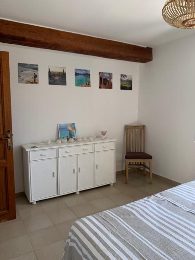 Mas D'Artaud Apartment Arles Bagian luar foto
